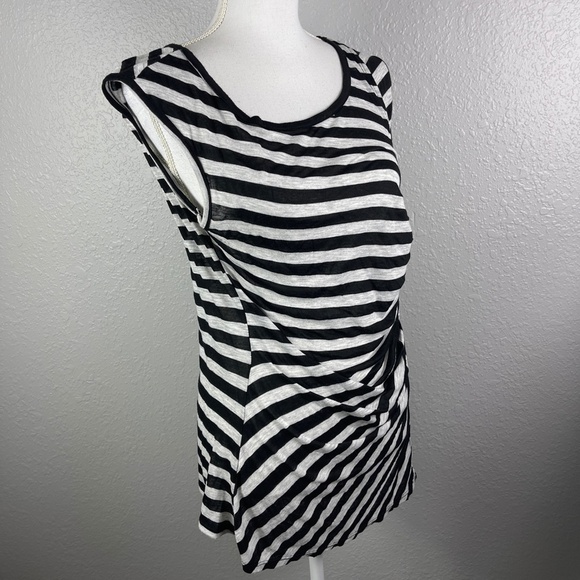 Black &‎ gray ruching top - Picture 6 of 8